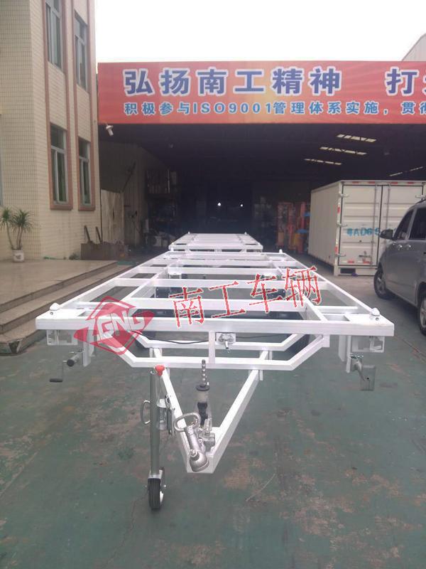 4吨房车底盘 全挂乐玩（中国）
