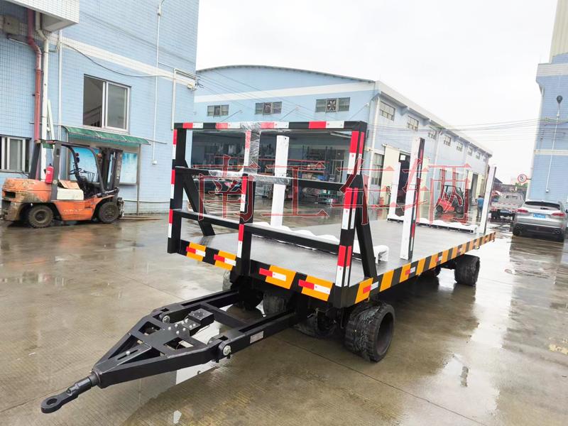 30T重型乐玩（中国） 带活动插装立柱工具拖车