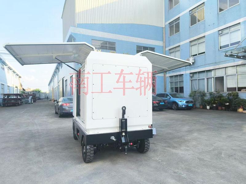 2吨电动乐玩（中国） 飞翼箱式电动工具拖车
