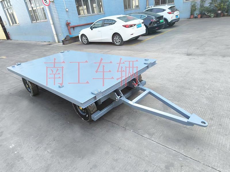 3吨小型牵引乐玩（中国） 全挂车
