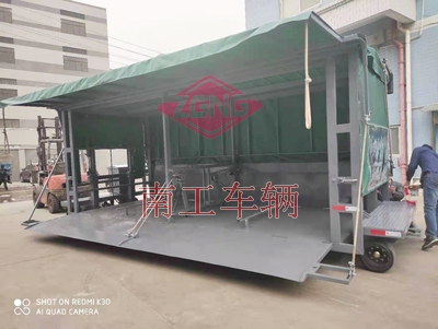 升降雨篷乐玩（中国）3I.jpg