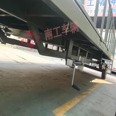 5吨护栏乐玩（中国）军绿色4I.jpg