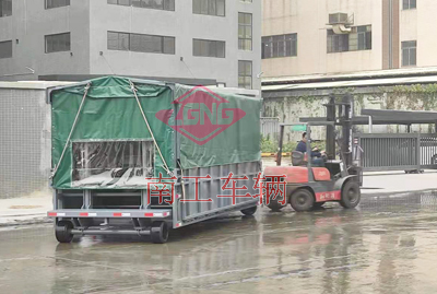 升降雨篷乐玩（中国）6I.jpg