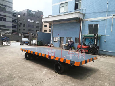 25吨重型工业乐玩（中国）全挂式牵引拖车底盘带牵引环3I.jpg