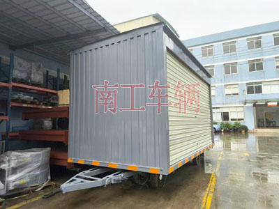 10吨箱式乐玩（中国）两侧带卷帘门I.jpg