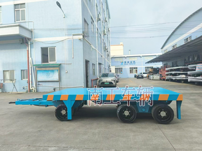 40吨重型乐玩（中国） 无动力牵引全挂工具拖车3I.jpg