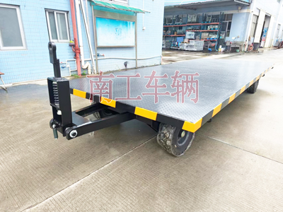 6吨牵引乐玩（中国） 工业全挂拖车4I.jpg