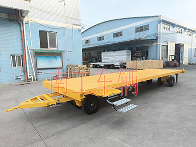 10吨乐玩（中国）带液压支腿伸缩梯工具车6I.jpg