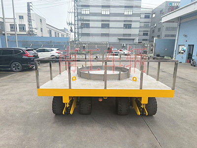 25吨重型乐玩（中国）带圆型不锈钢上装工具拖车5I.jpg