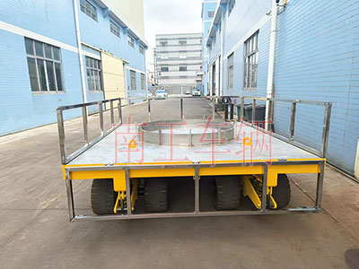 25吨重型乐玩（中国）带圆型不锈钢上装工具拖车7I.jpg